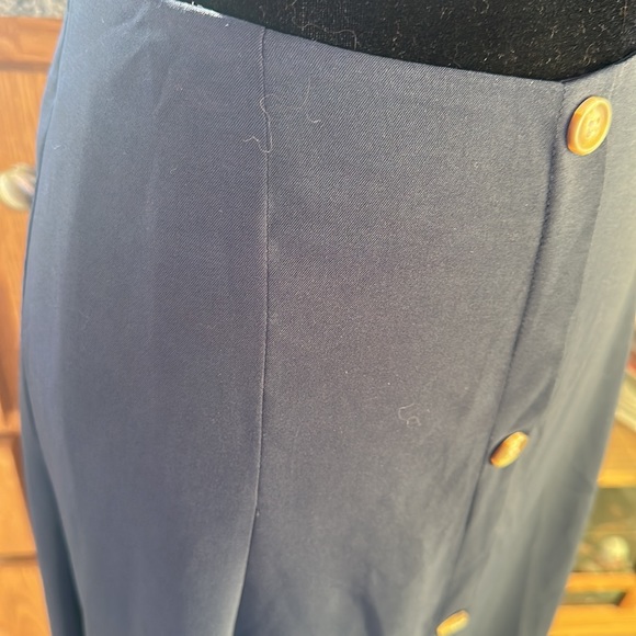 Navy silky poly A-line skirt - Picture 3 of 6